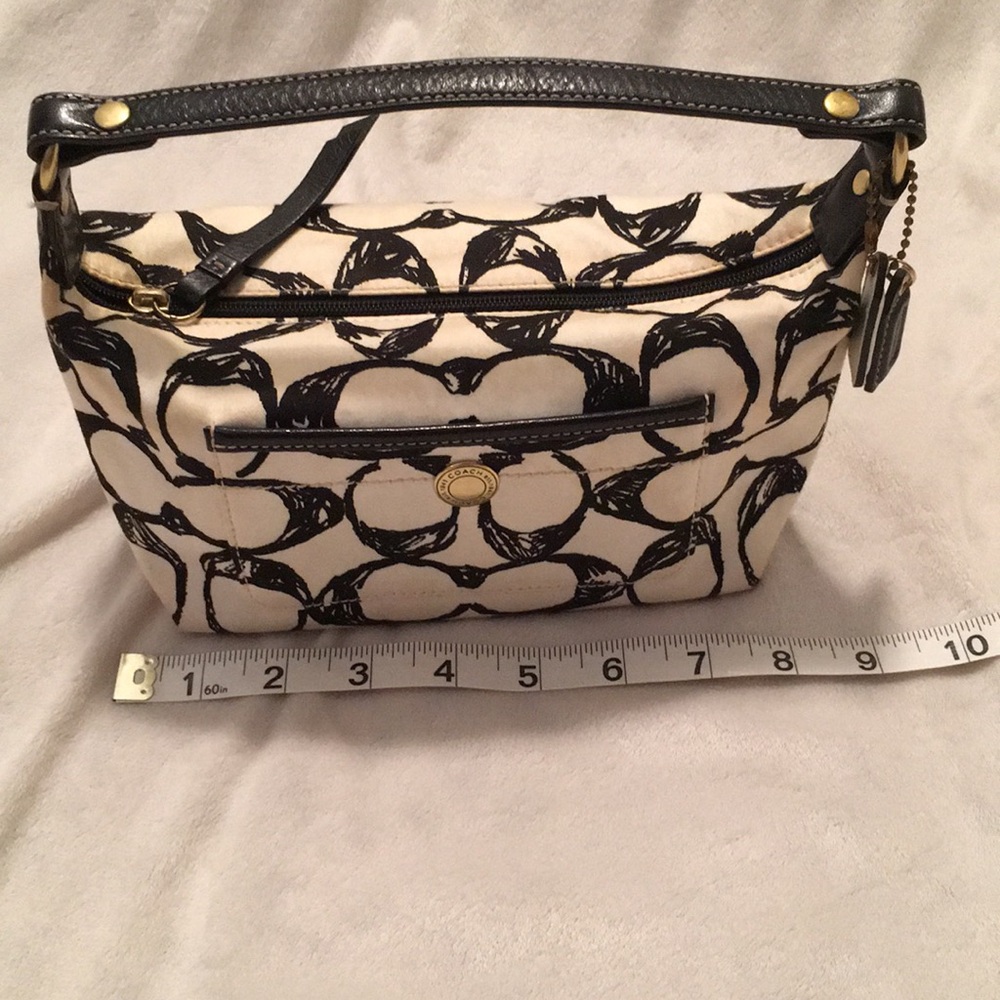 Coach Bag - Picture 3 of 6